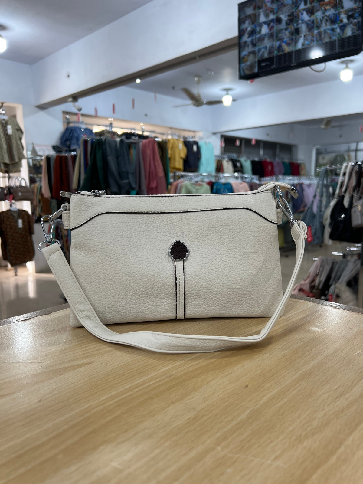 Women’s Textured Shoulder Bag with Double Belts – 7 Colors