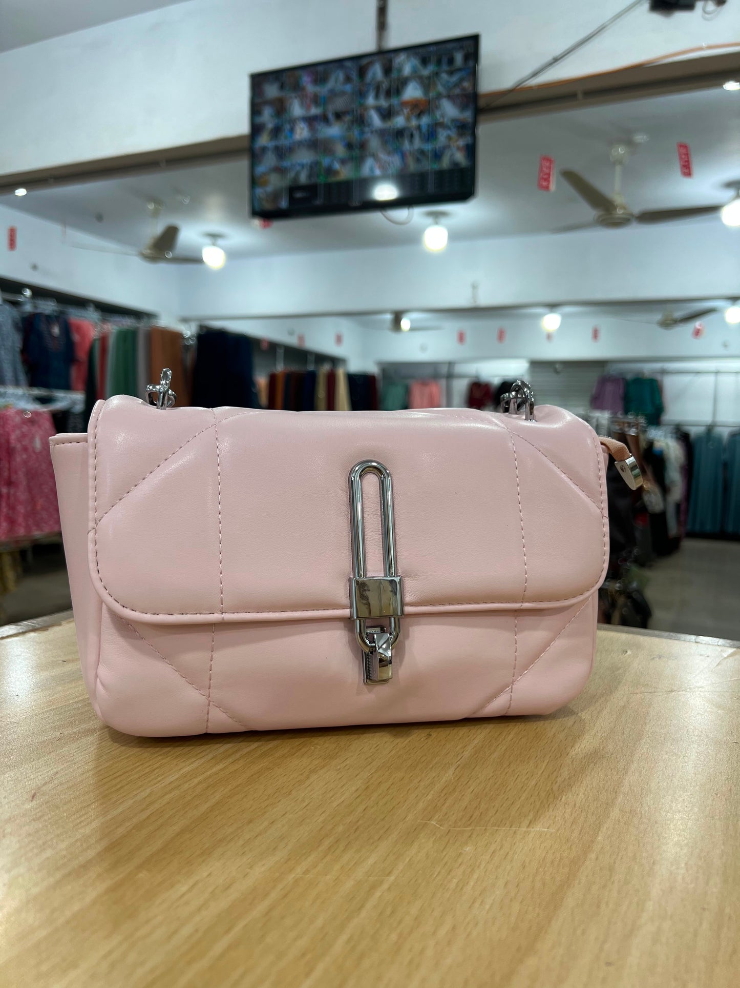 CROSS BODY BAG