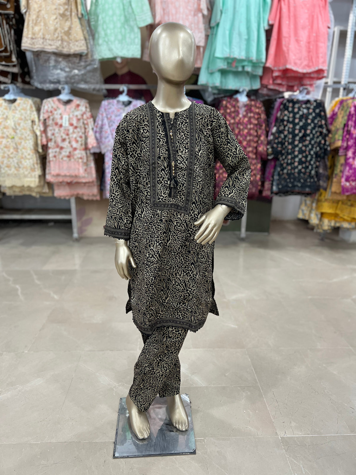 Printed Lawn 2-Piece Suit for Girls – 100% Bin Saeed Lawn