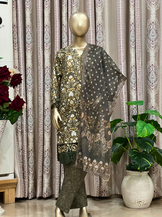 Premium Embroidered 3-Piece Girls Lawn Suit with Printed Dupatta | Elegant Summer Collection (5–6 to 13–14 Years)