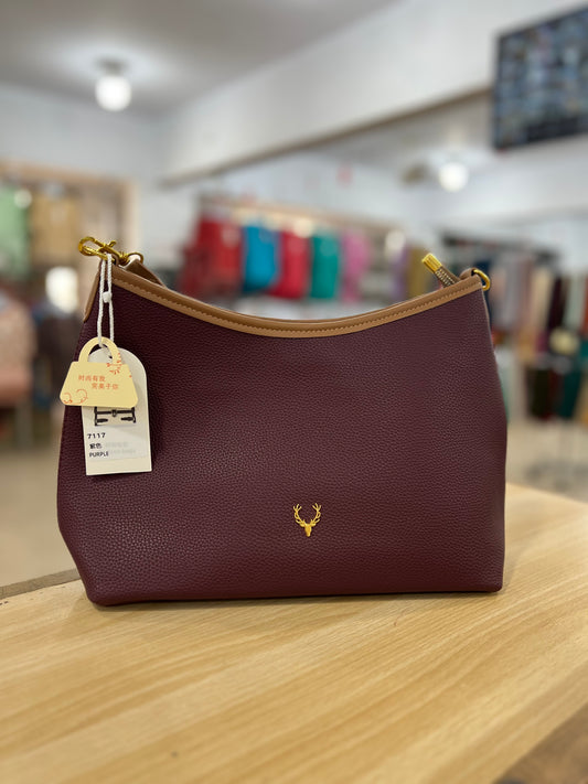 Elegant Mid-Size Shoulder Bag with Adjustable Long Strap – Premium Textured Handbag for Everyday Use