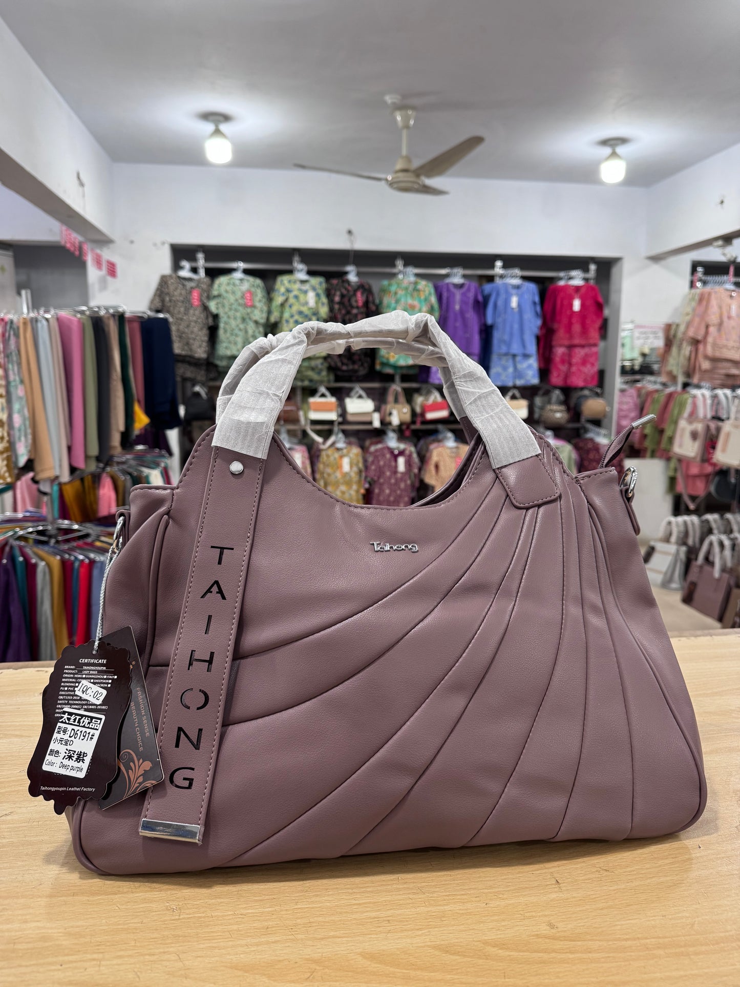 Classic Mid-Size Shoulder & Hand Carry Bag