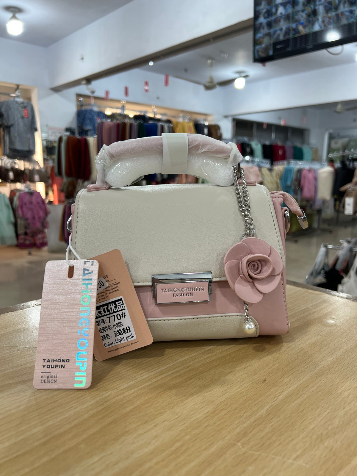 Elegant Two-Tone Handbag for Girls