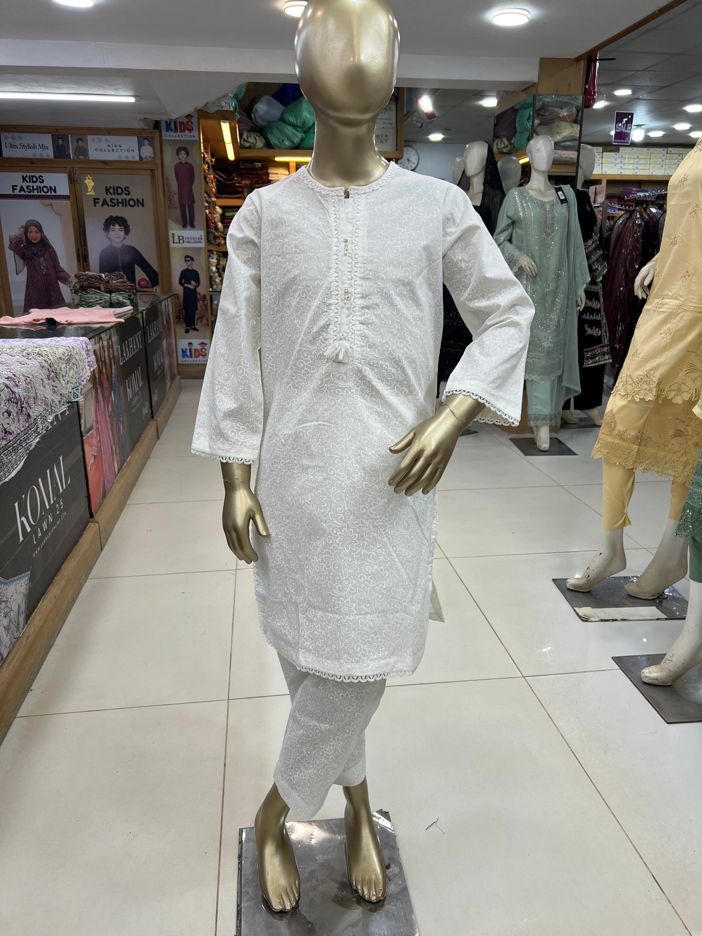 Girls Premium White Textured 2-Piece Suit – Lace Detail Kurti & Trouser Set