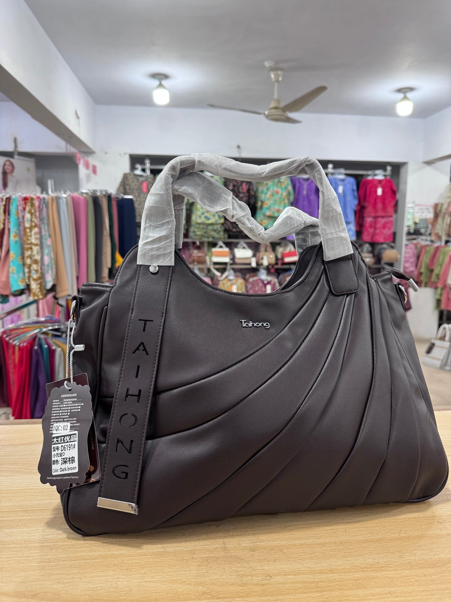 Classic Mid-Size Shoulder & Hand Carry Bag