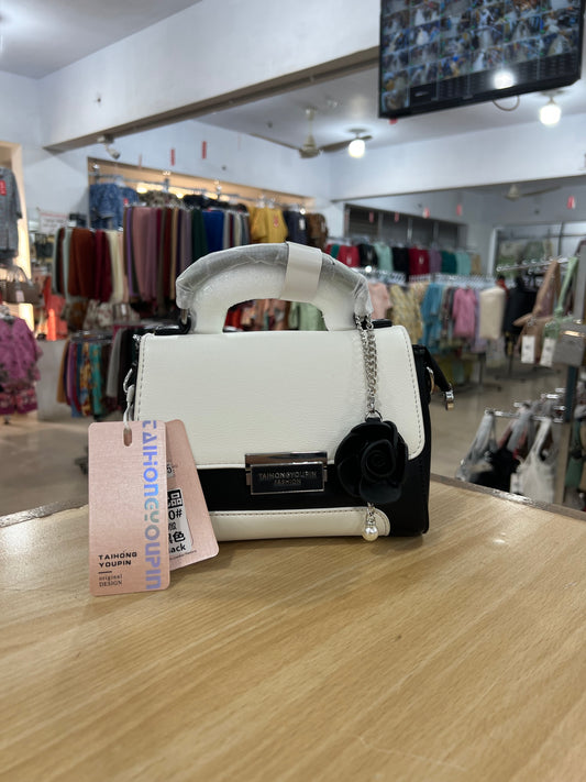 Elegant Two-Tone Handbag for Girls