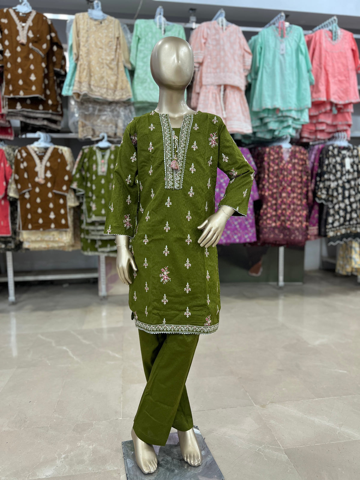 Elegant Jacquard Embroidered 2-Piece Girls Suit