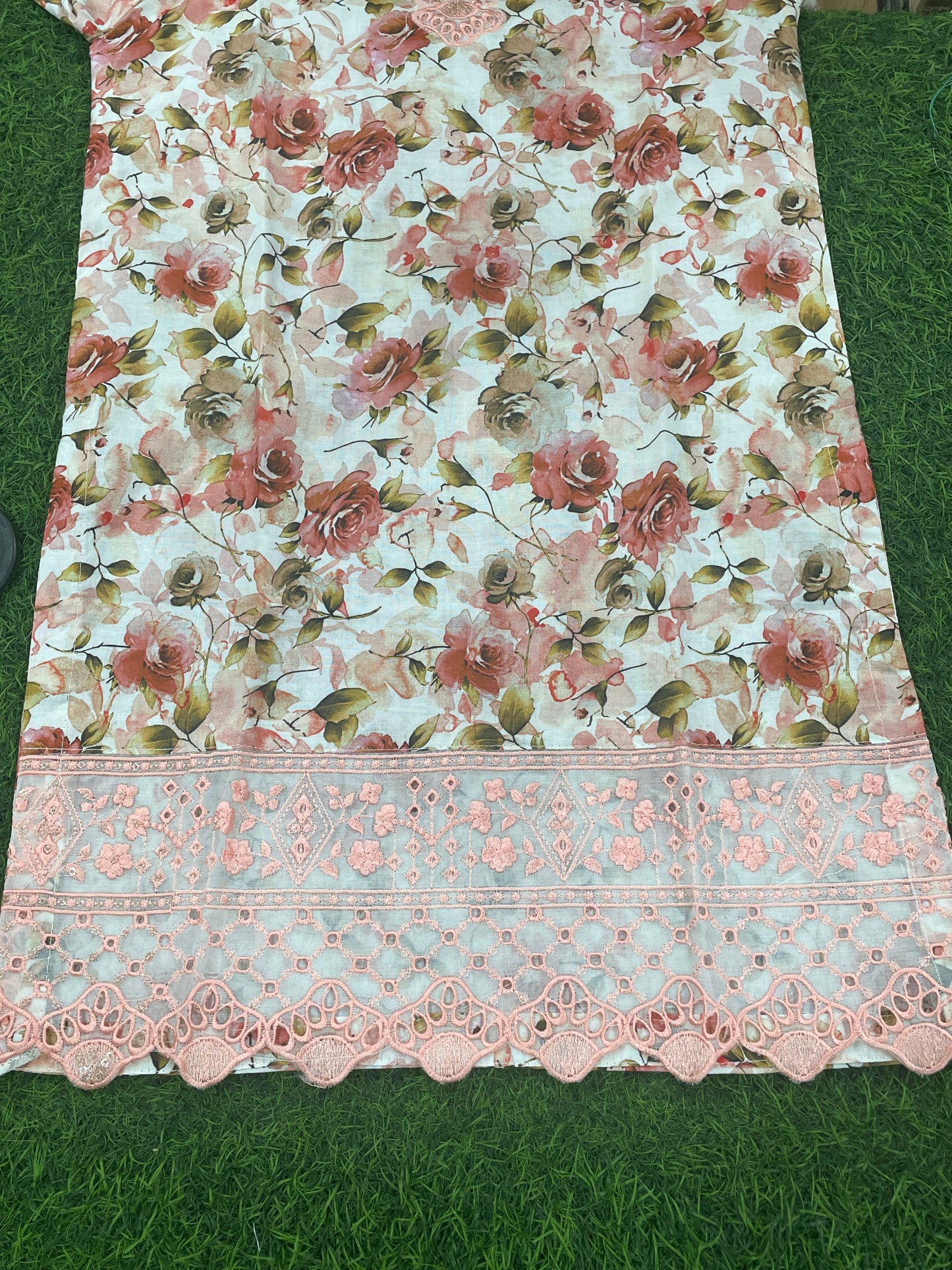 Elegant Embroidered 3-Piece Girls Lawn Suit with Printed Dupatta | Premium Summer Collection (5–6 to 13–14 Years)