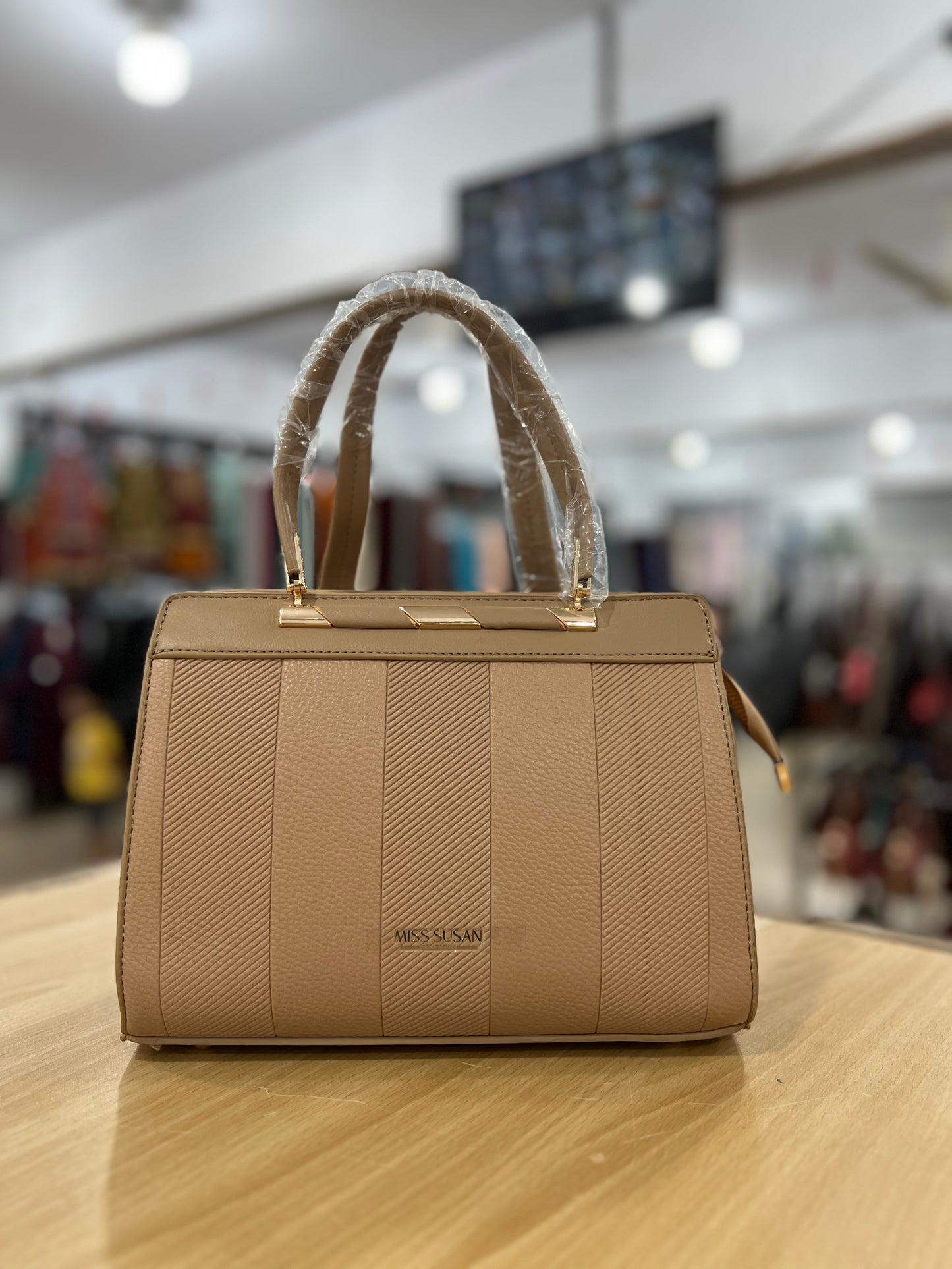 PREMIUM HAND BAG