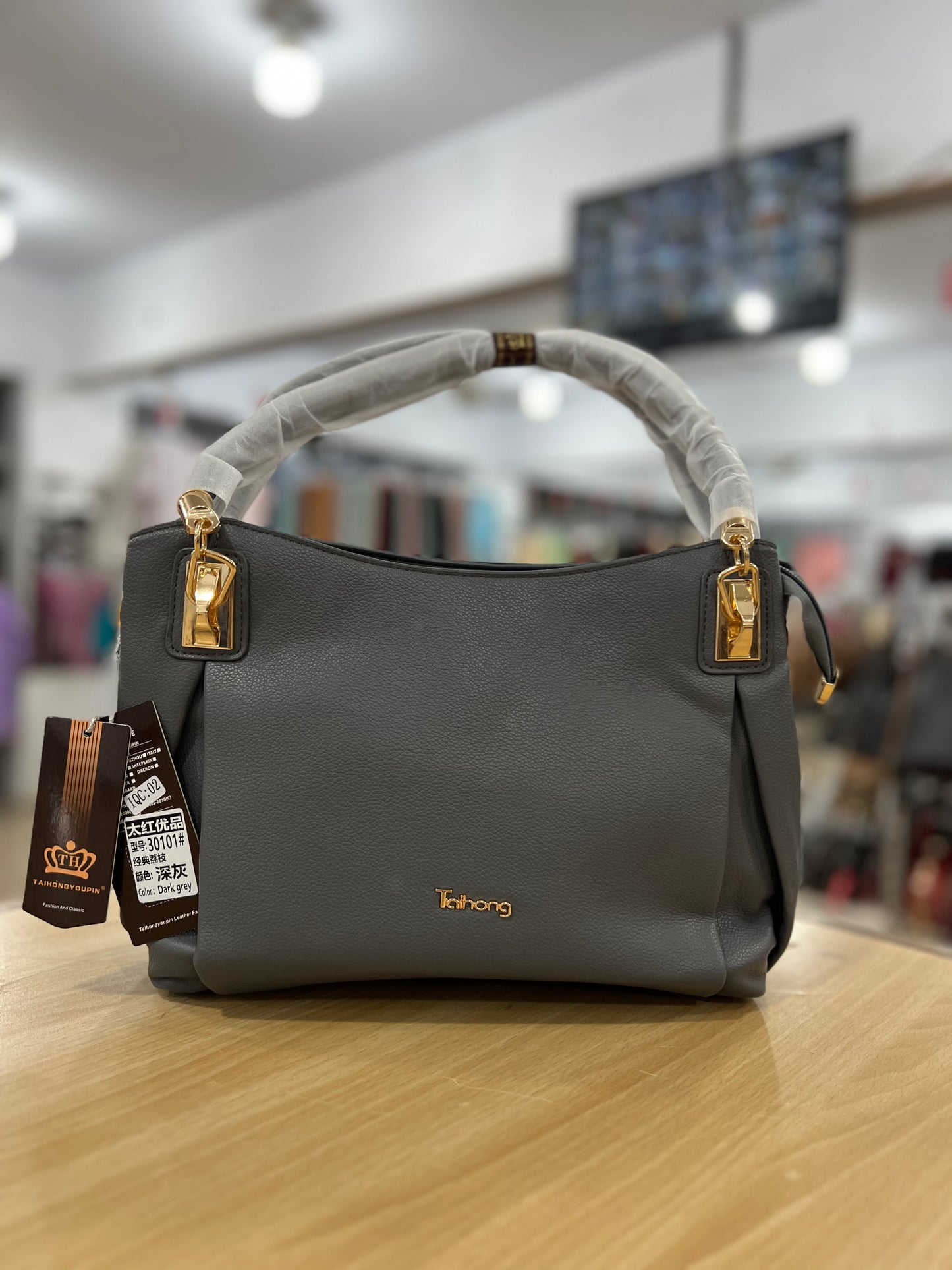 Elegant Classic Top Handle Handbag with Detachable Long Shoulder Strap