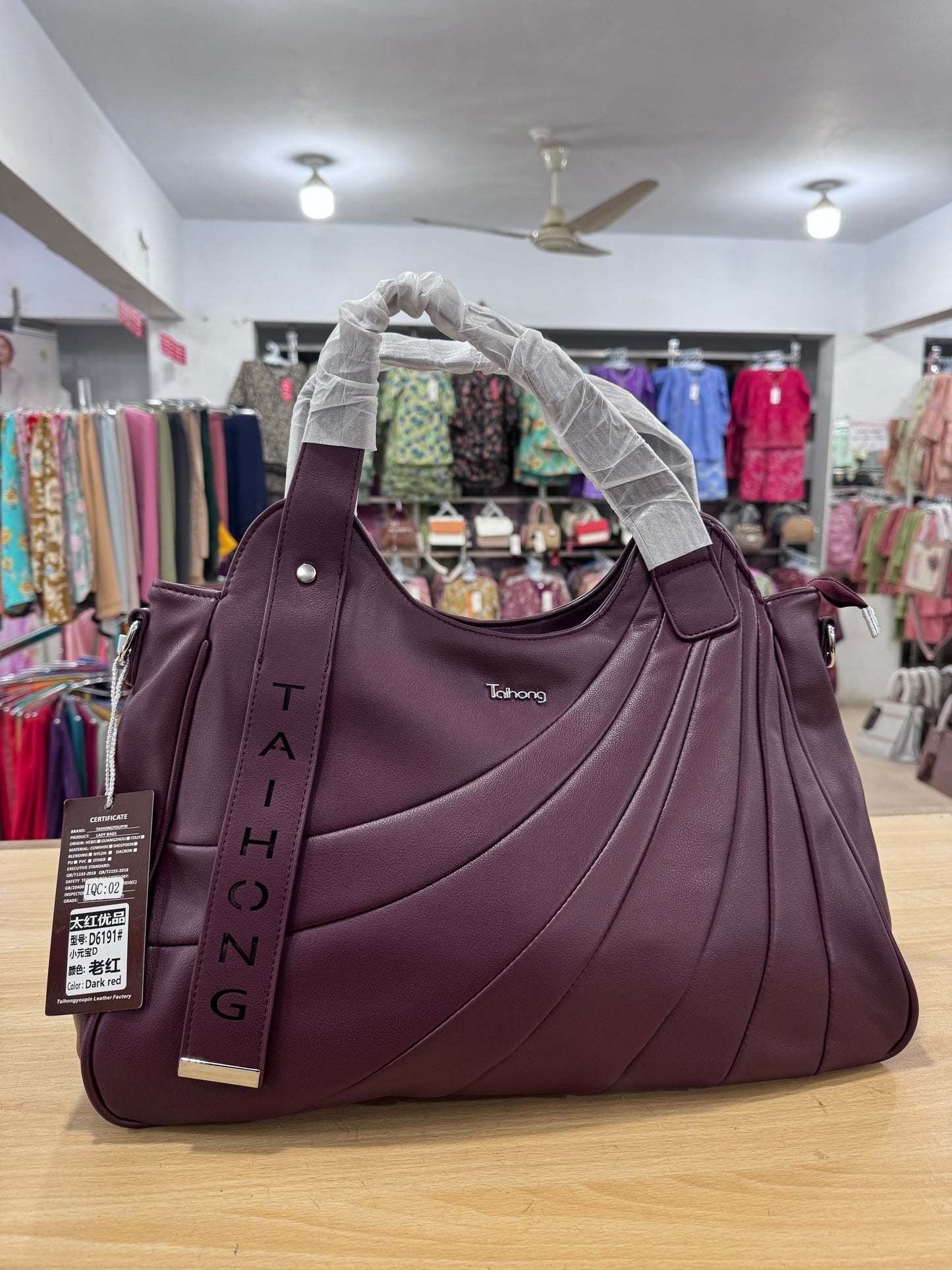 Classic Mid-Size Shoulder & Hand Carry Bag