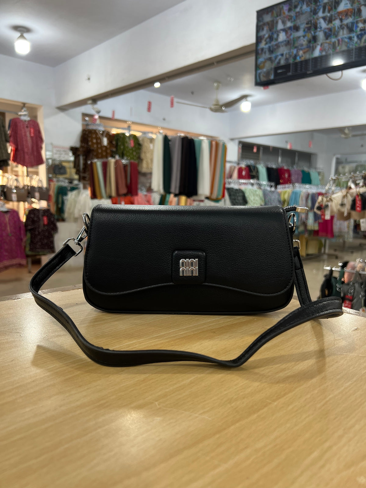 China Imported Stylish Crossbody Purse – 2 Belts