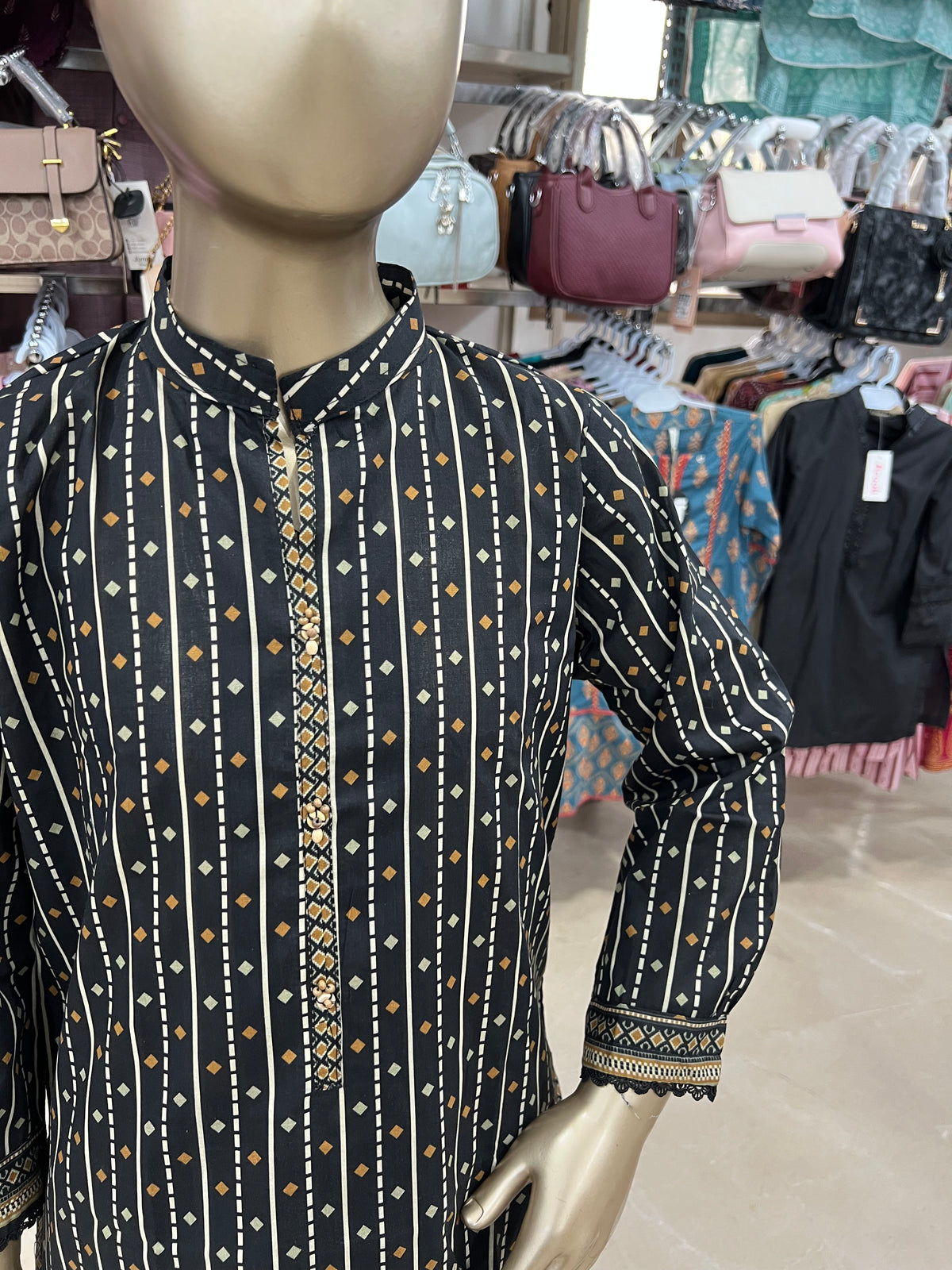 Bin Saeed Cotton 2-Piece Suit – Black Printed Design