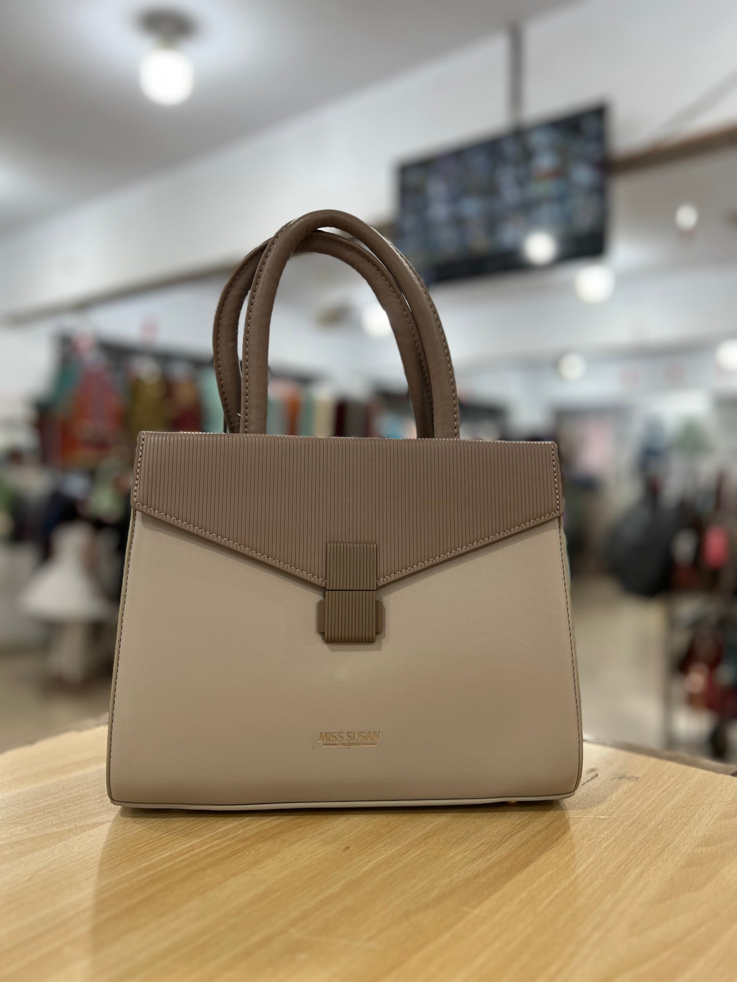 Elegant Two-Tone Top Handle Handbag with Adjustable Long Shoulder Strap