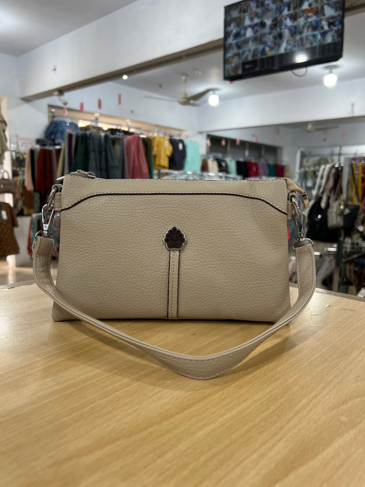 Women’s Textured Shoulder Bag with Double Belts – 7 Colors