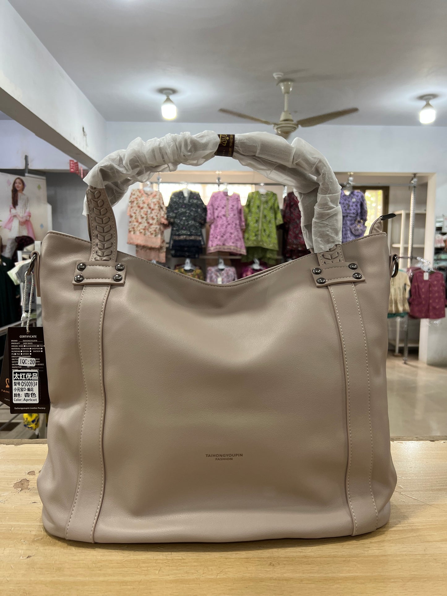 Classic Full-Size Shoulder & Hand Carry Bag