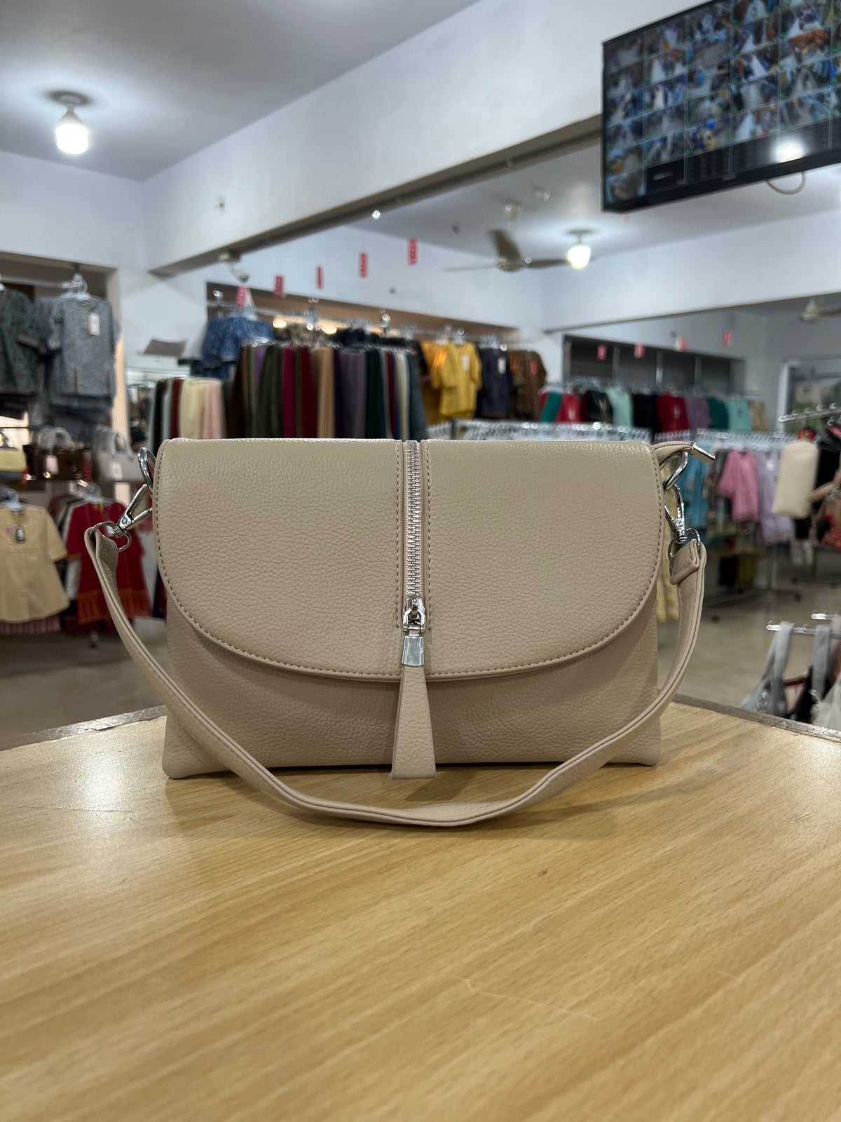 Elegant Textured Shoulder Bag with Double Belt & 5 Compartments