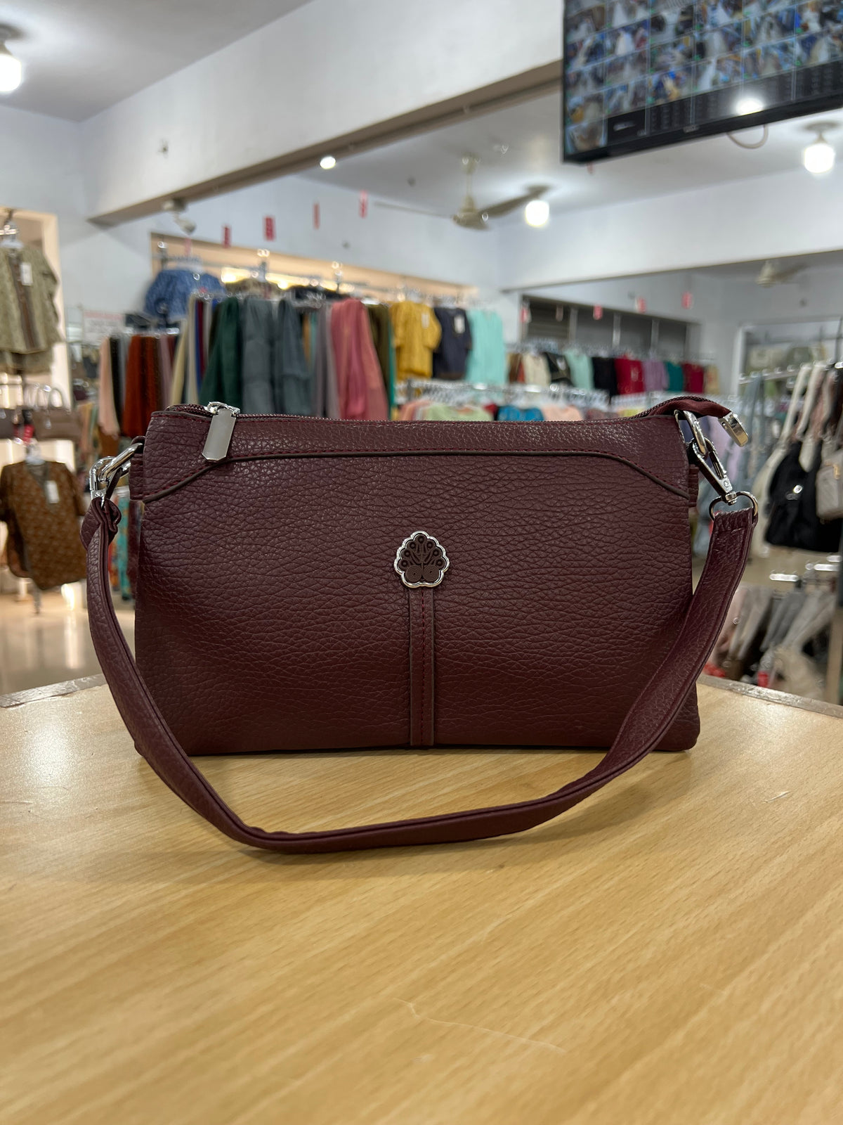 Women’s Textured Shoulder Bag with Double Belts – 7 Colors