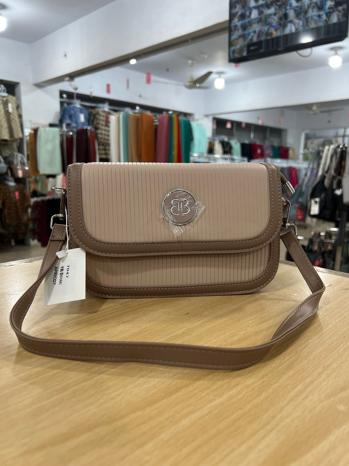 China Imported Close Body Bag