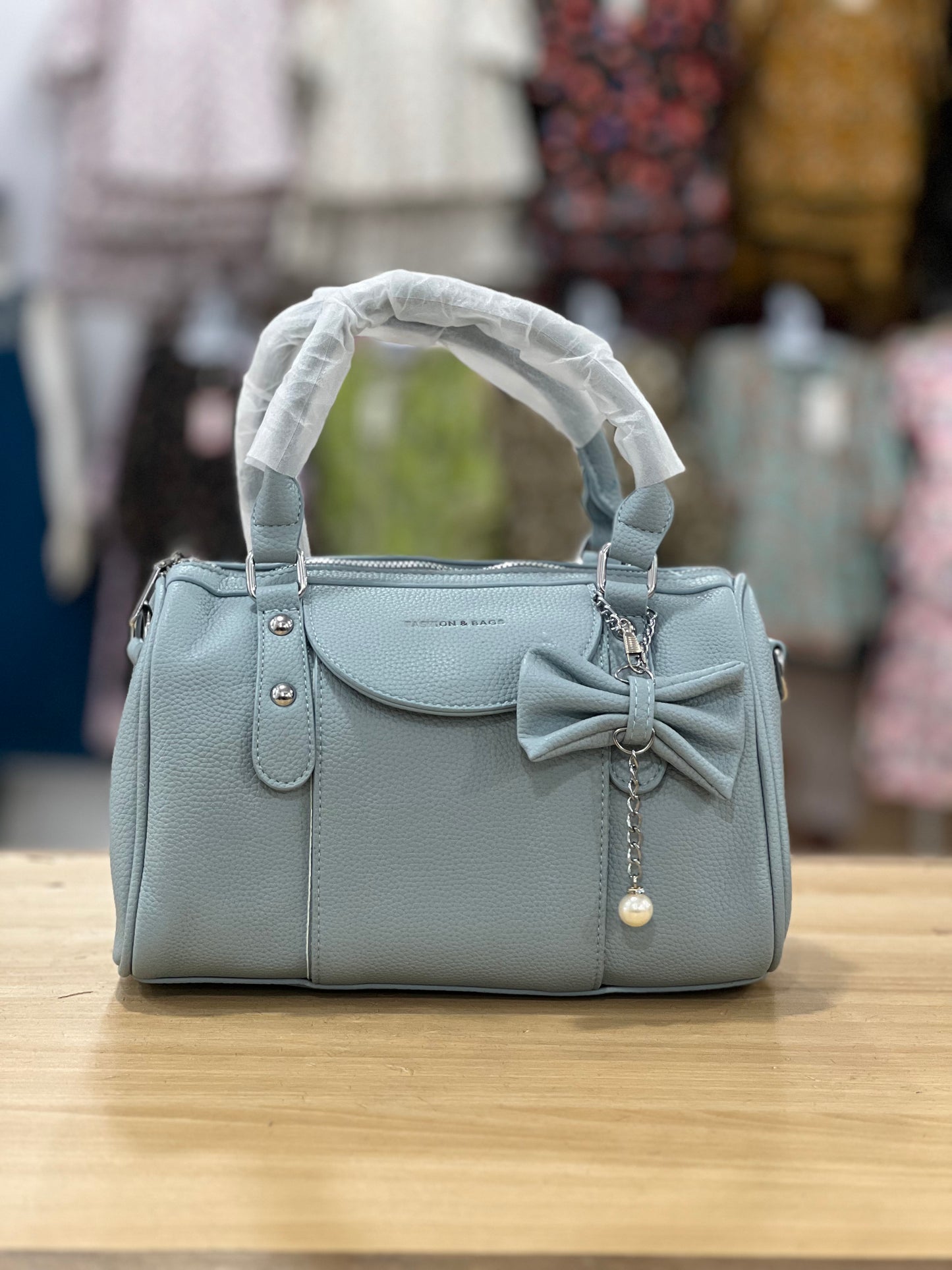 Elegant  Bow Charm Handbag with Long Belt
