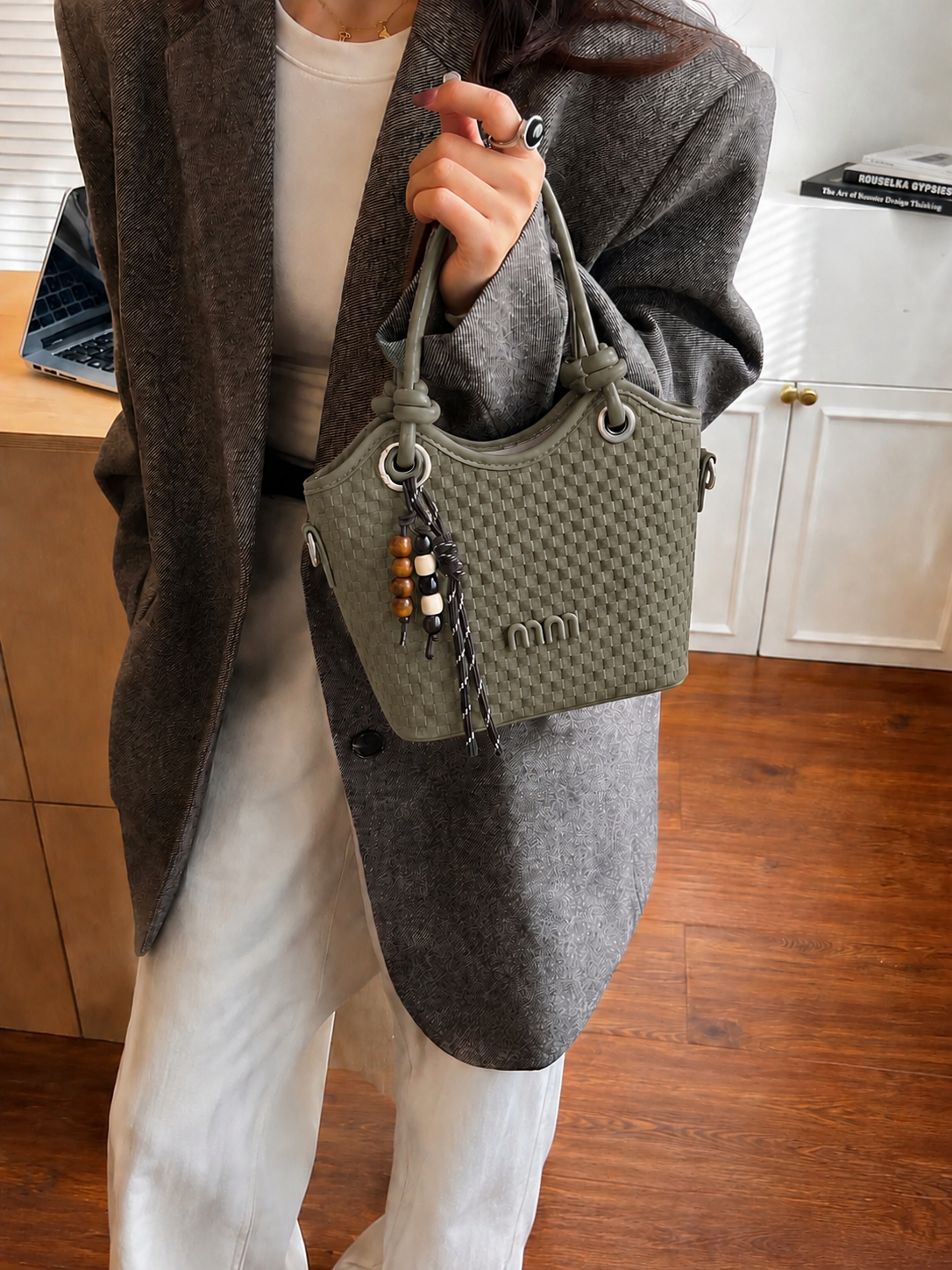 Premium Woven Bucket Tote Handbag with Adjustable Long Crossbody Strap