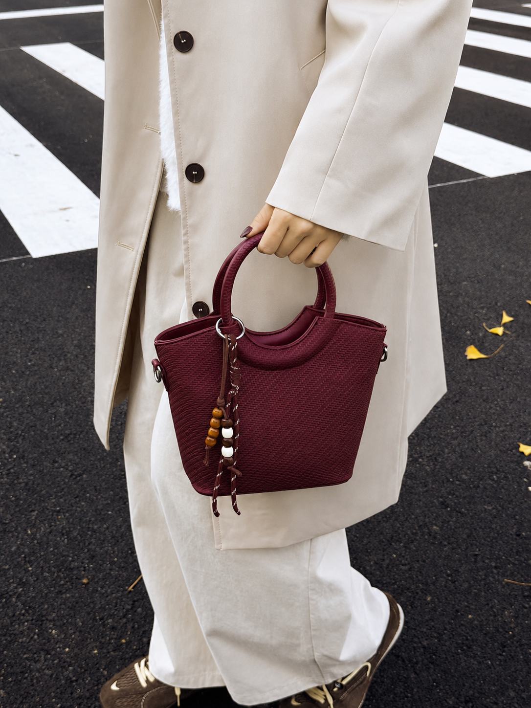 Elegant Woven Top Handle & Crossbody Tote Bag with Adjustable Long Strap